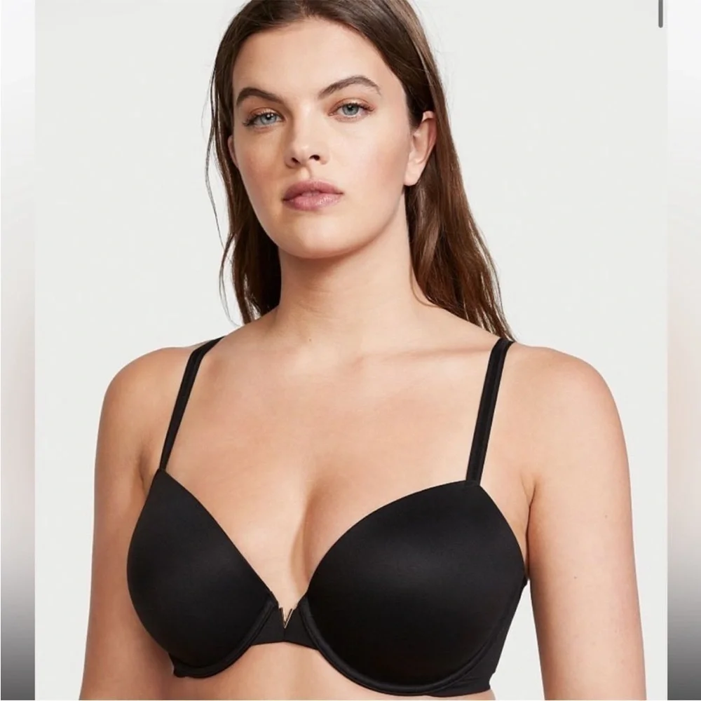 Victoria's Secret Black and Gold Lined Demi 32C Bra